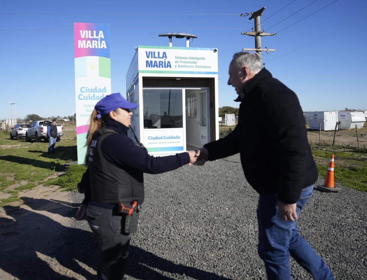Instalaron tótems de seguridad en accesos a Villa María
