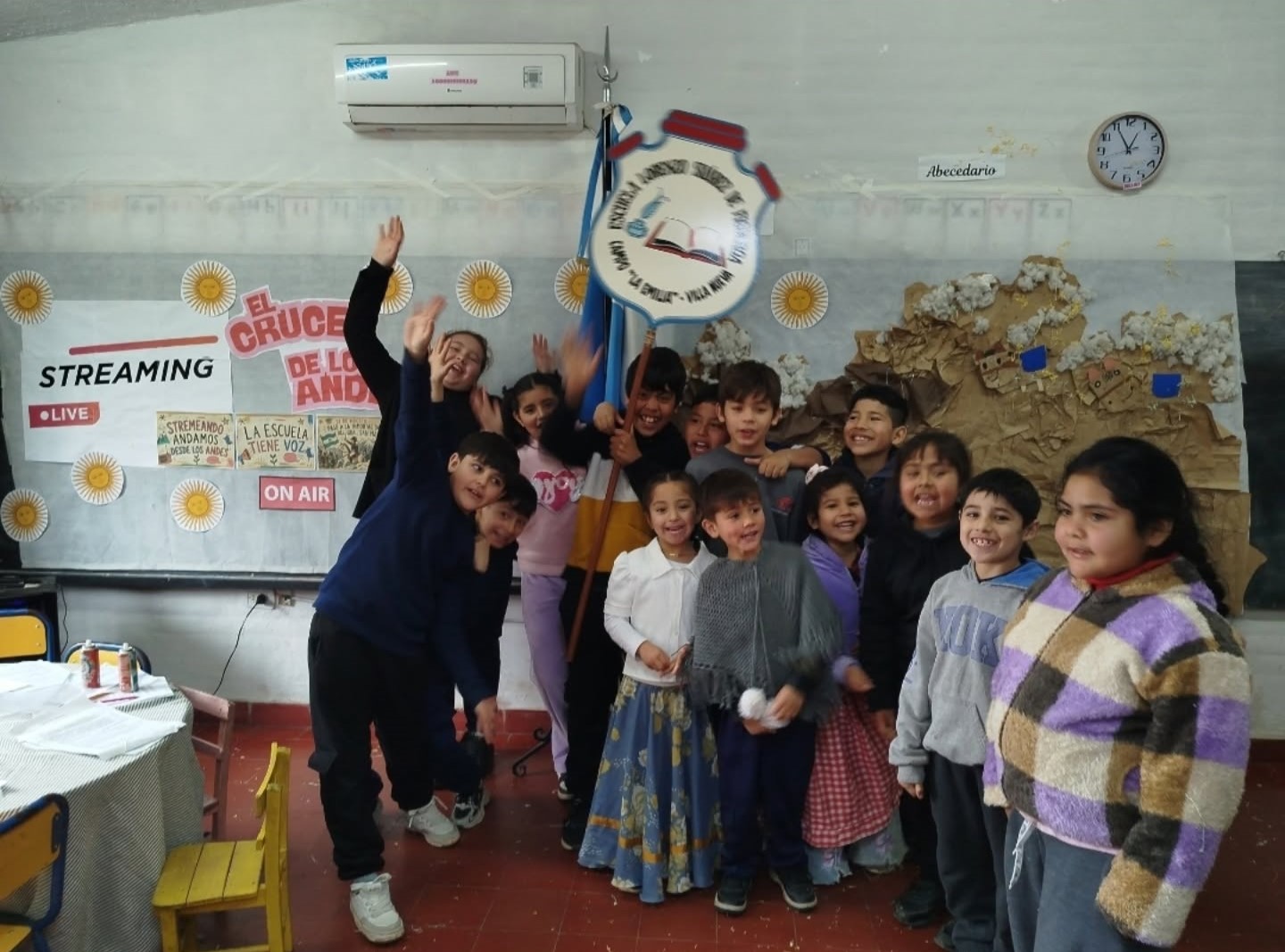Una Escuela Rural local comenzó un streaming con sus alumnos