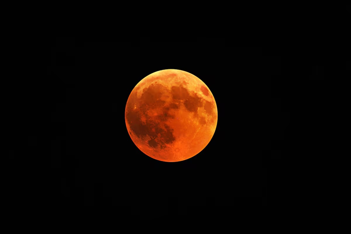 El jueves por la noche habrá un eclipse lunar: desde qué hora se verá