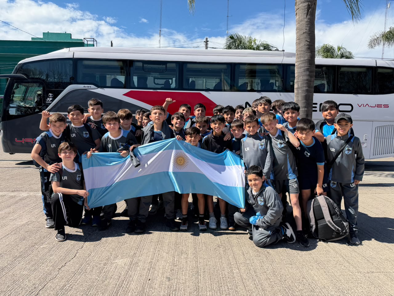 Los chicos del Deportivo América cumplieron el sueño de ver a la Selección